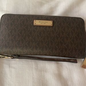 Michael Kors wallet